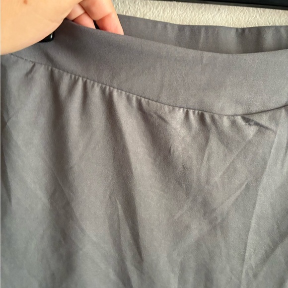 🆕Sheinbae Grey Mini Skort with Side Slit M🆕 - Picture 8 of 13